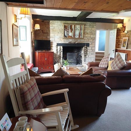 The Horse And Panniers Guest House. North Luffenham 外观 照片