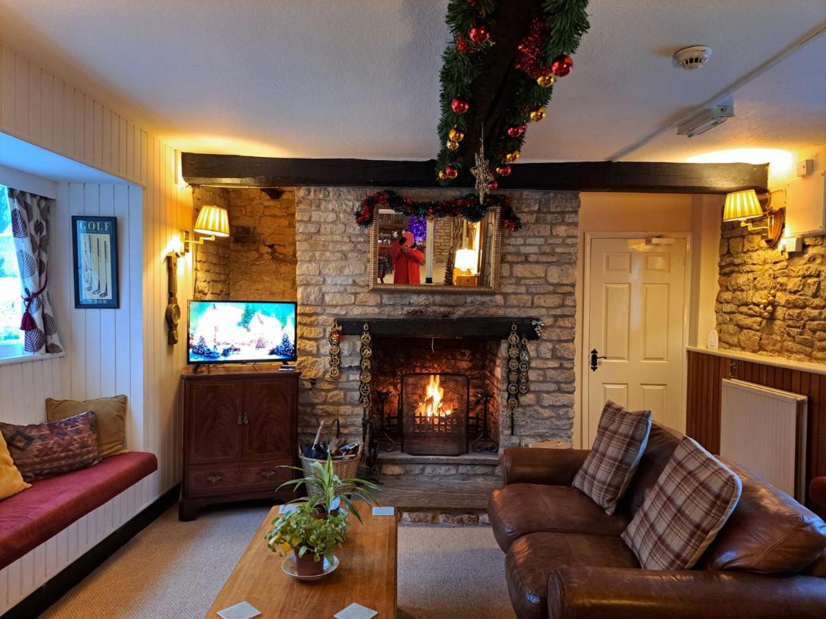 The Horse And Panniers Guest House. North Luffenham 外观 照片